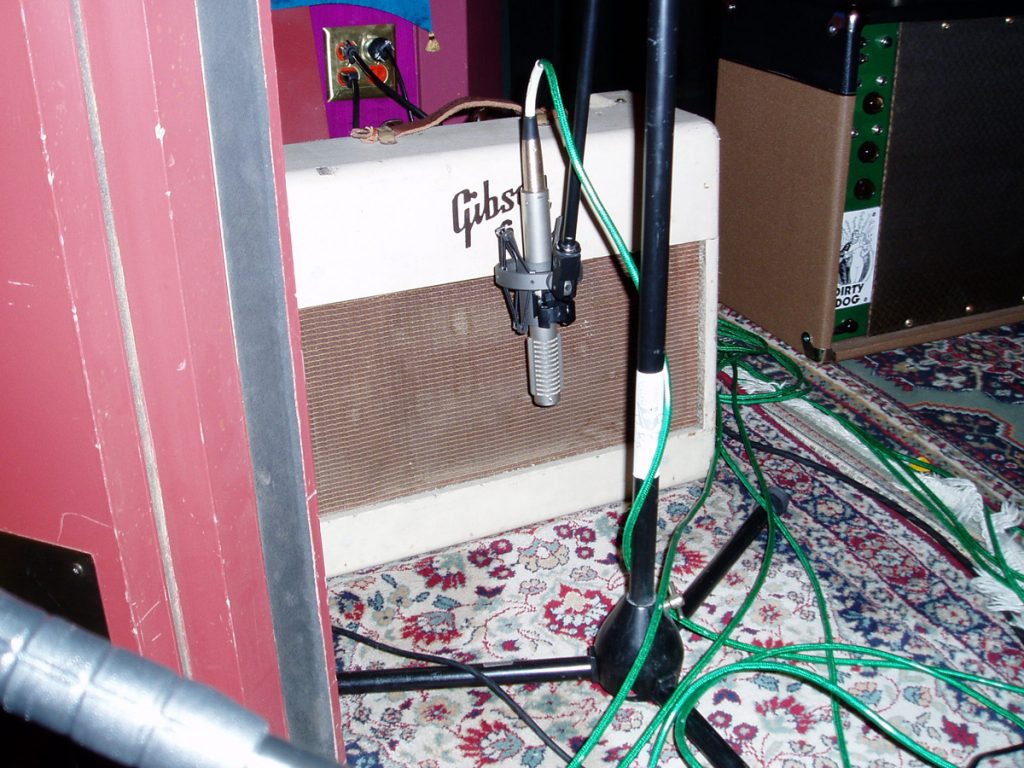 R-121 on amp - Melissa Etheridge session