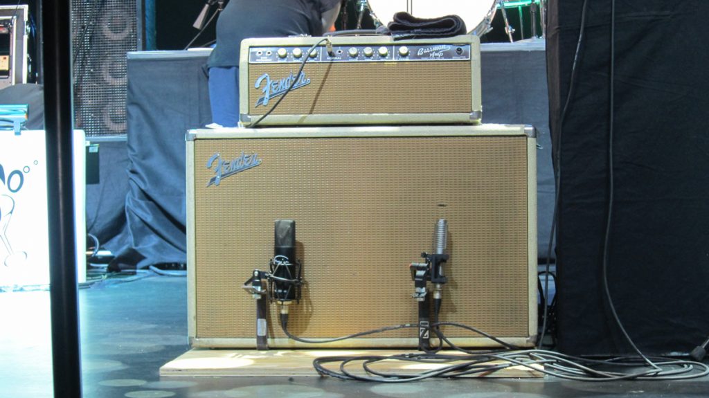 R-121/Mojave 201 blended on Brian Setzer’s live guitar cabinet